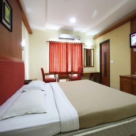 Pl A Residency Trichy Hotel Tiruchirappalli Екстериор снимка