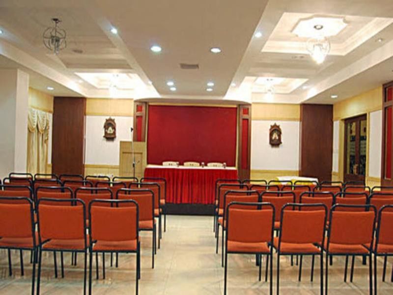 Pl A Residency Trichy Hotel Tiruchirappalli Екстериор снимка